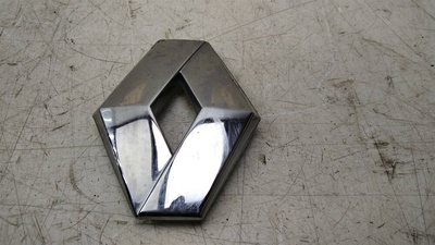 908894785R Эмблема на крышку багажника renault Logan II 2014>