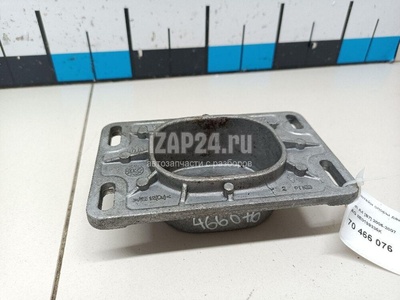 8E0199335K Кронштейн опоры двигателя VAG A4 [B6] (2000 - 2004)
