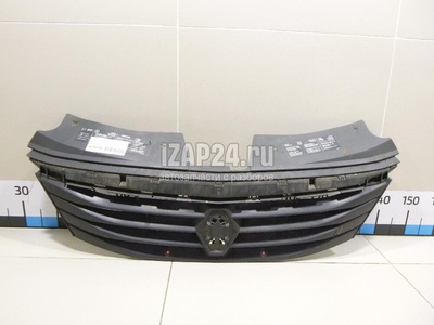 8200752748 Решетка радиатора Renault Logan (2005 - 2014)