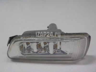 4E0949128 Повторитель на крыло правый VAG A8 [4E] (2002 - 2010)