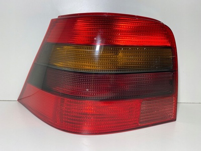1J6945095S фара задняя volkswagen гольф iv левая когда вы не смотрите телевизор