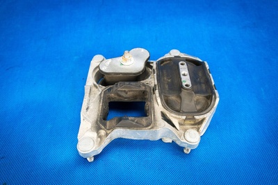 4M0399153N подушка кпп audi a6 4k a7