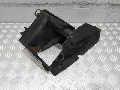 4F0145333J Воздуховод Audi A6 C6 2009 , 4F0145333M