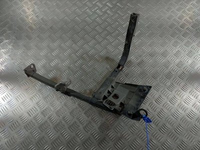 4E0821137F Кронштейн крепления крыла Audi A8 D3/4E 2007