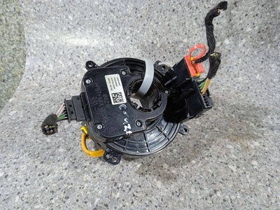 25849366 Шлейф руля С ДАТЧИКОМ УГЛА ПОВОРОТА РУЛЯ. Chevrolet Cruze J300 2010 ,25947774 купить бу по цене 4113 руб. Z22916095 - iZAP24