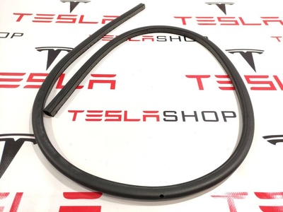 109050800D Уплотнитель двери задней правой Tesla Model 3 2019 1090508-00-D