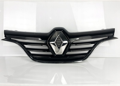 622562805R renault megane iv хромированная решетка atarpa бампера 15 -