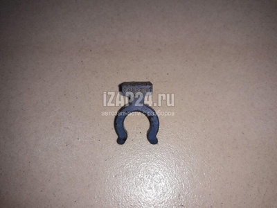 4893330010 Крепеж Toyota RX 300/330/350/400h (2003 - 2009)