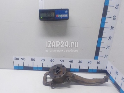 7L8407258A Кулак поворотный передний правый VAG Q7 [4L] (2005 - 2015)