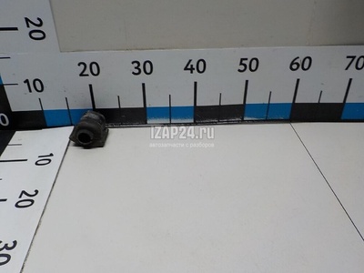 488150F040 Втулка (сайлентблок) переднего стабилизатора Toyota Corolla E18 2013