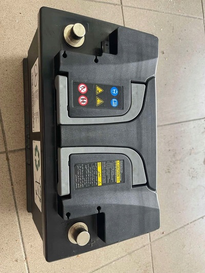 A0009826205 mercedes - benz oe аккумулятор