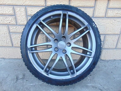 Колесо алюминиевая колесо audi rs4 b7 4.2 8e0601025ag