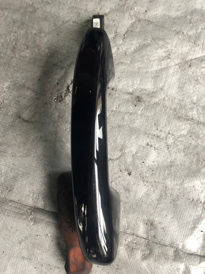 A0997601900 ручка левая w205 c klassa чёрный