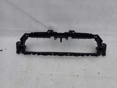 8U0853692C audi q3 i 1 рестайлинг 14 - 18 усиление стеллаж решетки