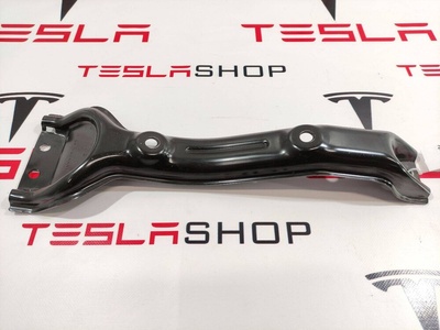 109870400C Прочая запчасть Tesla Model 3 2019 1098704-00-C