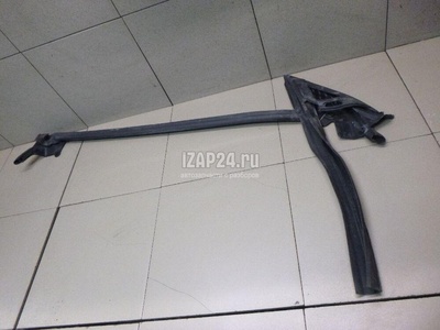 4G8837480L Уплотнитель стекла двери VAG A7 (4G8) (2011 - 2018)