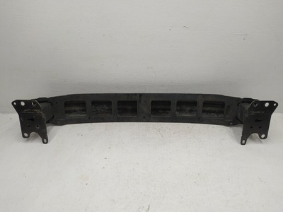 6Y0807109C Усилитель бампера переднего Skoda Fabia 2006