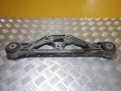 4E0599285 audi a8 d3 опора моста