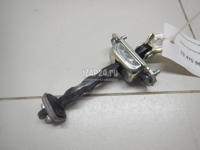 61124FL001 Ограничитель двери Subaru XV (G24) 2017