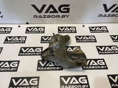 4F0199352N Кронштейн стабилизатора Audi A6 C6 (S6,RS6) 2007