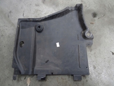8W0825201 audi a4 b9 a5 f5 крышка плита