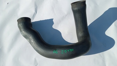 4B0145746A a6 c5 2.5 tdi труба шланг интеркулера