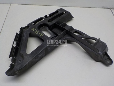 8200146041 Направляющая заднего бампера левая Renault Megane II (2003 - 2009)