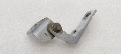1879656 Петля двери Ford Focus CB8 2016