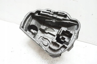 1J0012115M пенополистирол вставка багажника volkswagen гольф iv