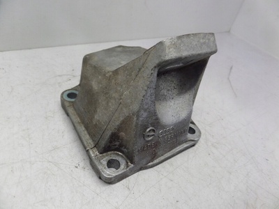 4A0199307L лапа двигателя audi a6 c4 2.6 v6