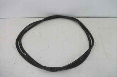 8R0839911L уплотнитель дверь левая audi q5 8r0839911k