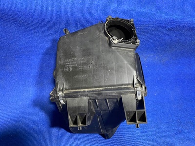 078133837BD a6 c5 корпус фильтра воздушный