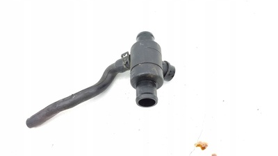 06B103235G audi a4 b6 b7 2.0 alt клапан маслоотделителя