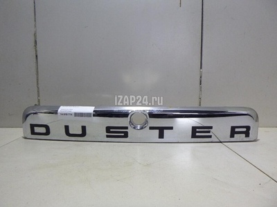 848106442R Накладка двери багажника Renault Duster 2012