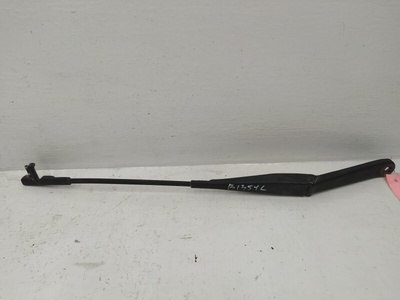 4M5117526AC Щеткодержатель (поводок стеклоочистителя, дворник) Ford Focus II (2005-2011) 2007