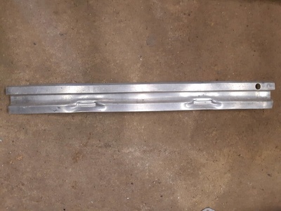 8R0807313C audi q5 8r0 балка под бампер tyl заднего