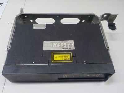 8627060040 Чейнджер компакт дисков Toyota LX 470 (1998 - 2007)