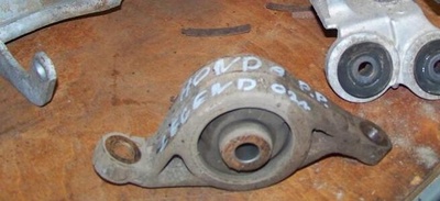 honda legend 2002 год рестайлинг подушка двигателя