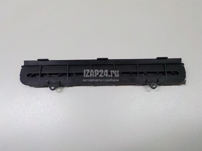 7H1819913 Крышка салонного фильтра VAG Transporter T6 2015