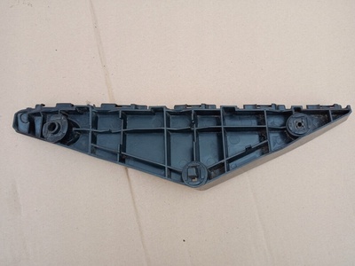 5253505040 toyota avensis t27 правая каретка бампера передняя