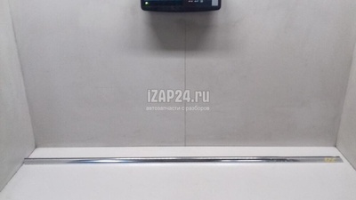 3T0837476A Накладка стекла переднего правого VAG Superb (2008 - 2015)