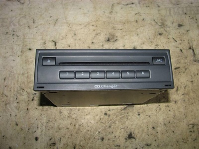 8X0035110A ченджер компакт дисков Audi A4 (B8) 2007-2015 2011