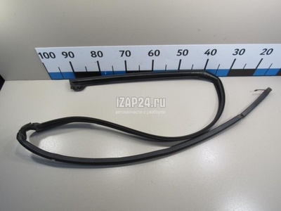LR054335 Уплотнитель двери Land Rover Range Rover Sport 2013