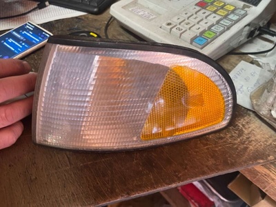 8D0953049B Поворотник левый Audi A4 B5 (S4,RS4) 1999