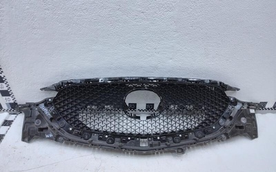 KB8B50712 Решетка радиатора Mazda CX-5 2
