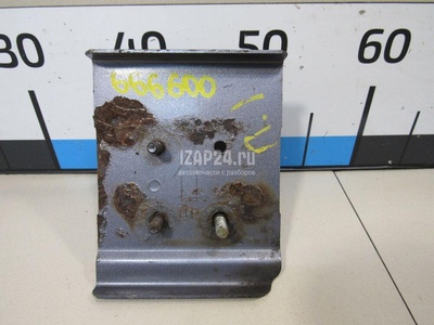 LC625312YA Кронштейн усилителя переднего бампера правый Mazda MPV II (LW) (1999 - 2006)