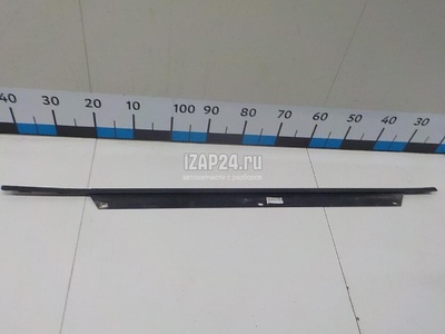 4L0837477 Накладка стекла переднего левого VAG Q7 [4L] (2005 - 2015)