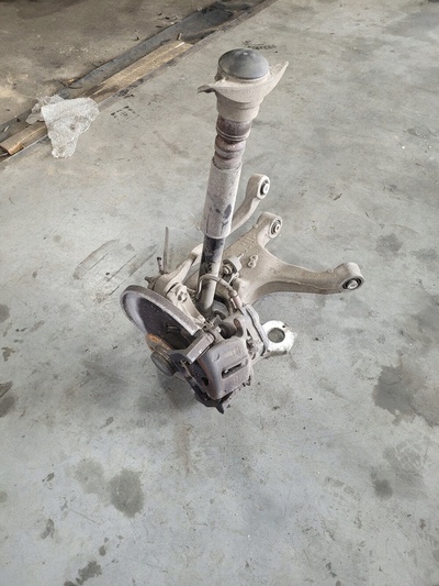 4G0505432E направляющие правая задняя audi a6 c7 a7 q5