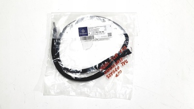 A1177830496 уплотнитель люка мерседес cla