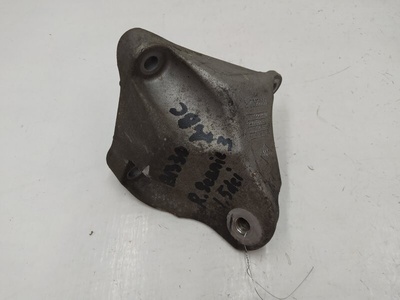 113320021R Кронштейн двигателя Renault Scenic III (2009-2012) 2010